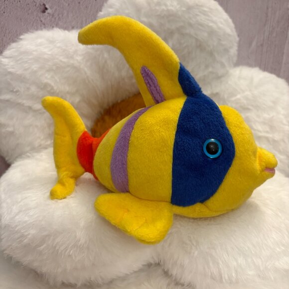 Oriel the Angel Fish Yellow TY Beanie Babies 2005 Plush (SKU: 360TO) - Picture 2 of 7